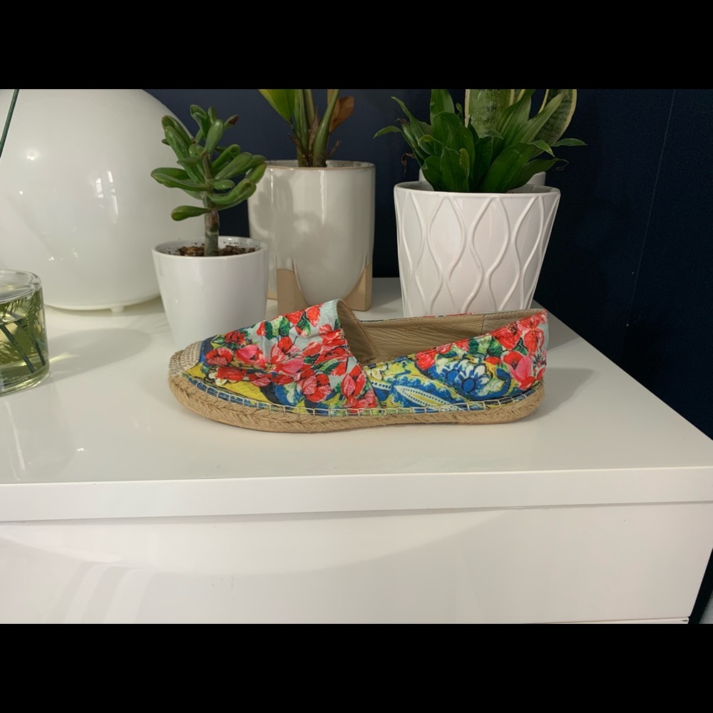 Dolce & Gabbana flats